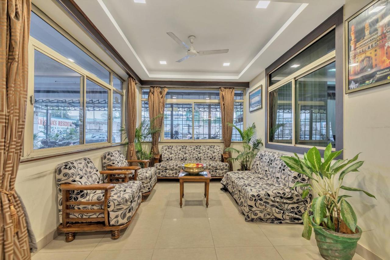 Oyo 11428 Hotel Krishna'S Residency Hyderabad Ngoại thất bức ảnh