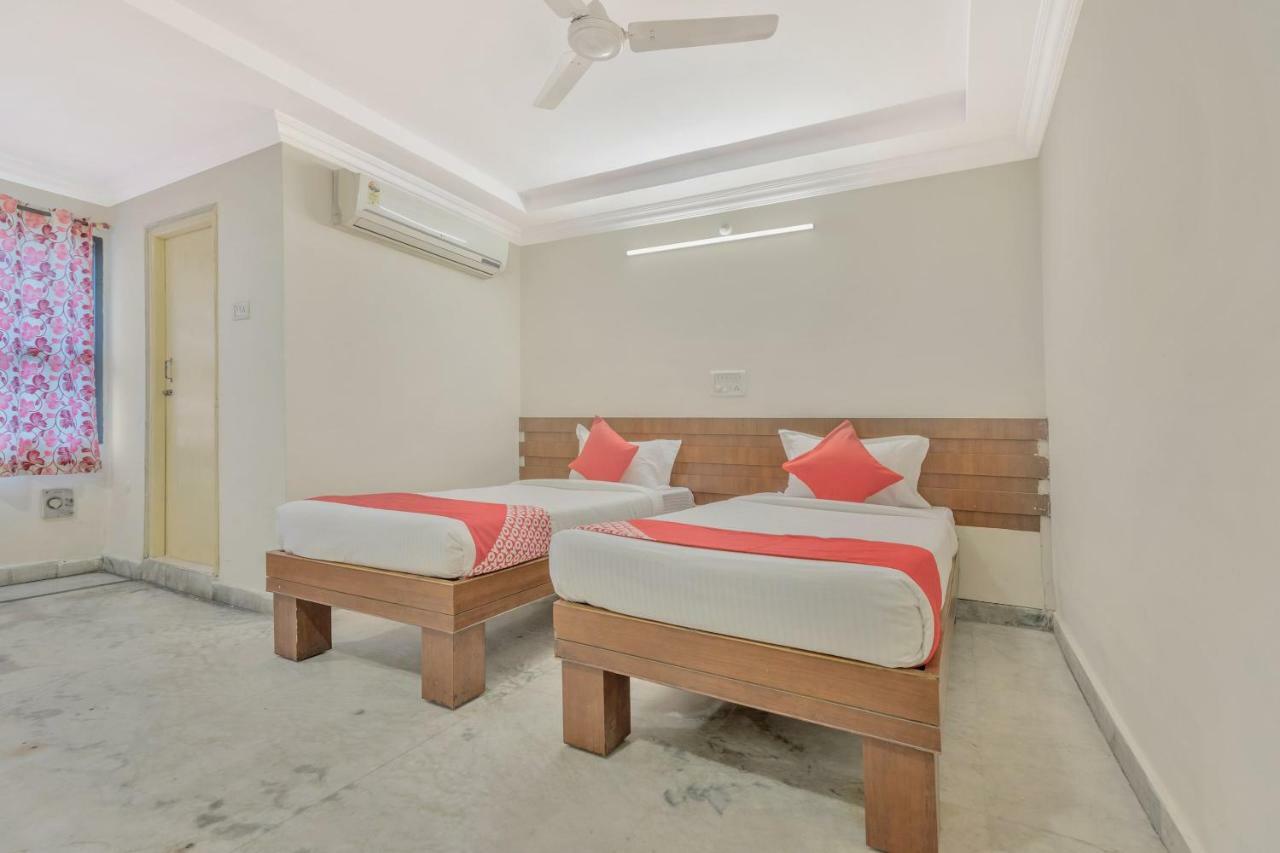 Oyo 11428 Hotel Krishna'S Residency Hyderabad Ngoại thất bức ảnh