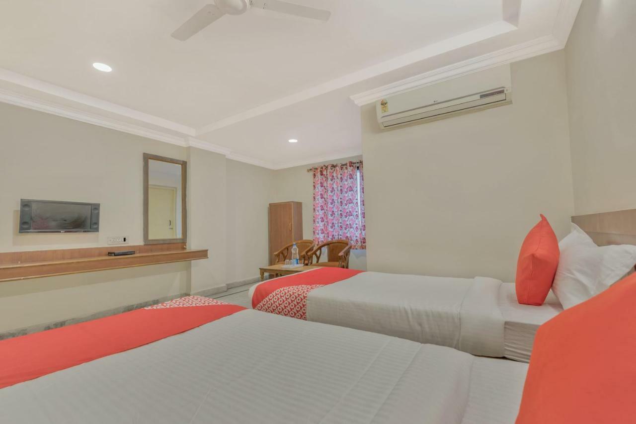 Oyo 11428 Hotel Krishna'S Residency Hyderabad Ngoại thất bức ảnh